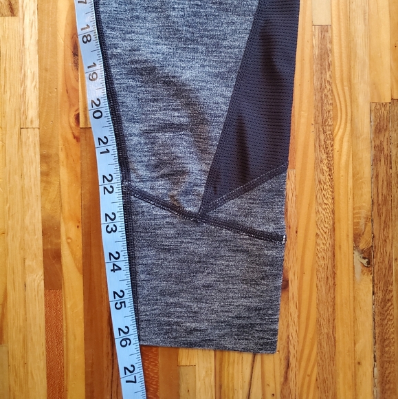 Athleta Relay 2.0 Leggings - Picture 12 of 13